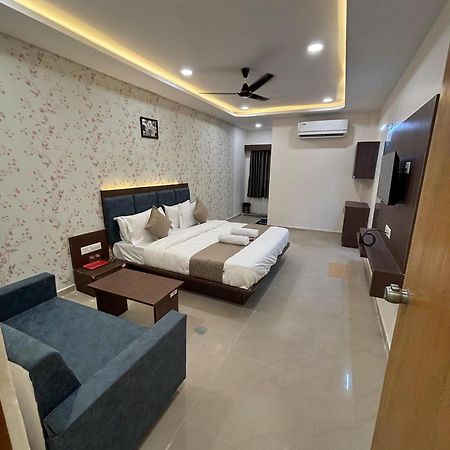 Bharuch Hotel Mountain מראה חיצוני תמונה